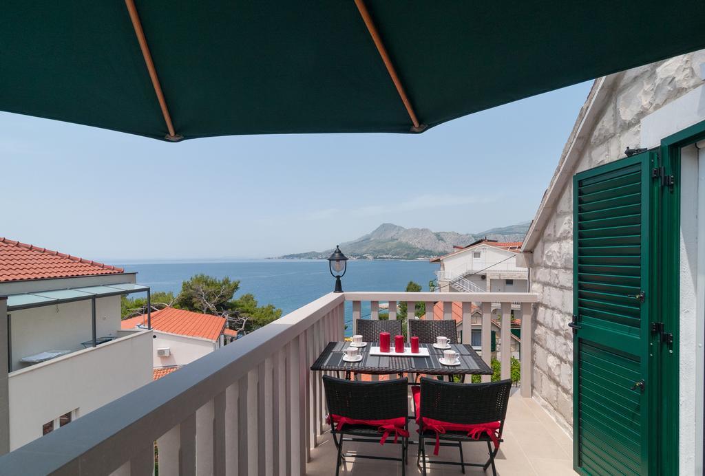 Apartments Larsen Omiš Exterior foto